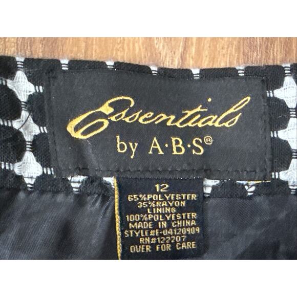 Essentials by ABS Inverted Pleat Women's Black/Cream Checked Size 12 NEW‎ NWT - Picture 2 of 5